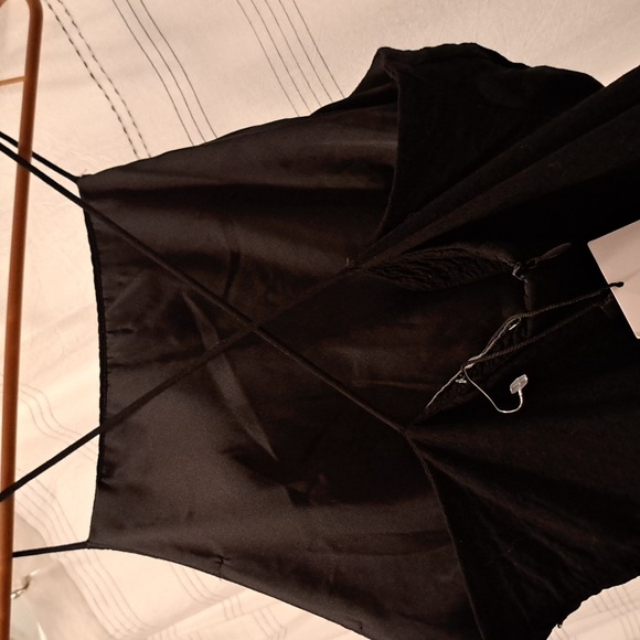 Zara women's xs little black dress, backless, criss cross thin straps, new w tag - Picture 3 of 8